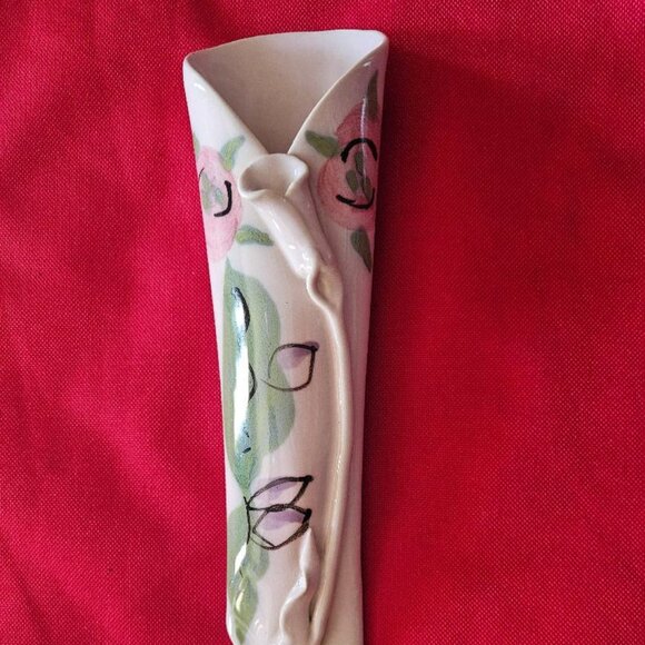 Unique rare Hilborn floral ceramic wall pocket vase Canadian Studio Art pottery - Picture 1 of 5